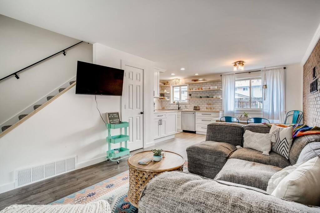 Family Townhome Near Mountains & Olde Town Arvada Eksteriør bilde